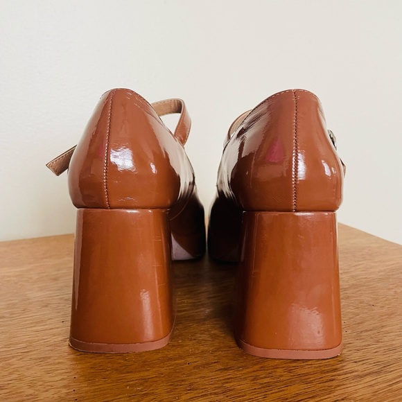 Steve Madden Tan Platform Mary Jane Heels - Picture 3 of 10